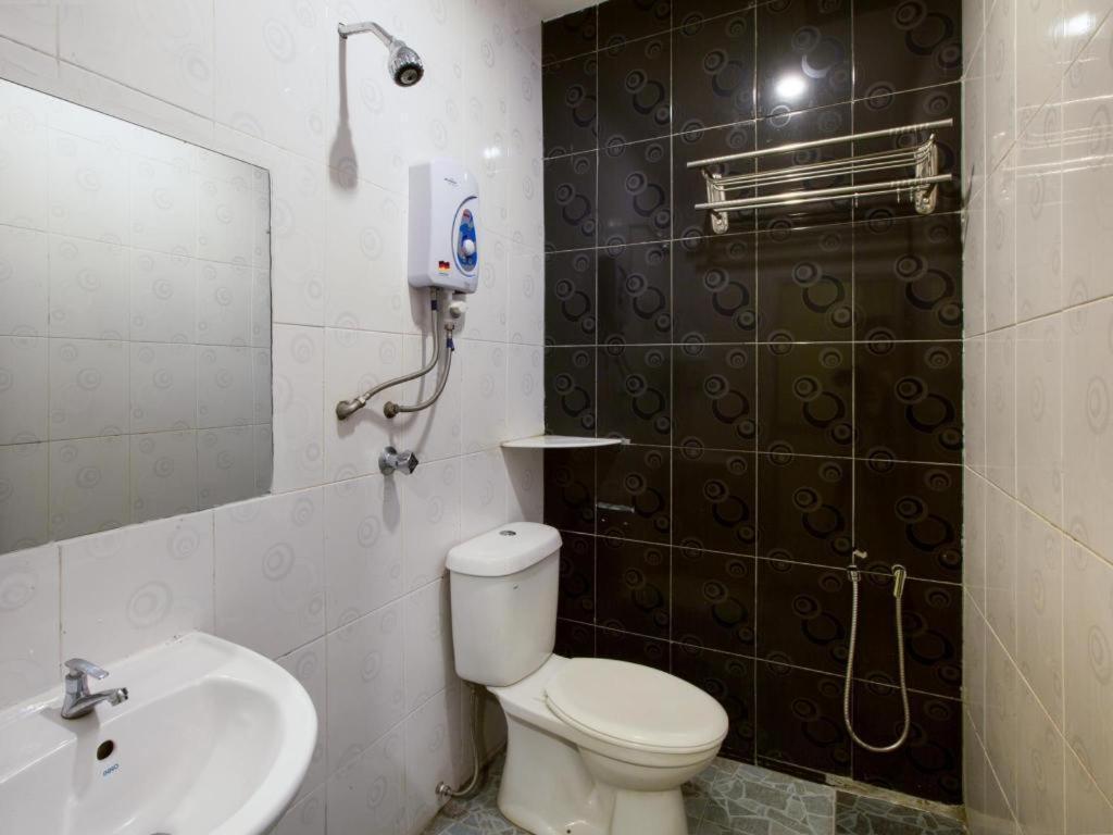 Hotel Zamburger Sungai Besi Kuala Lumpur Exterior photo