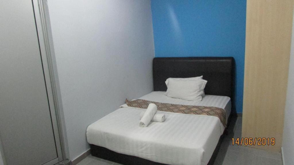 Hotel Zamburger Sungai Besi Kuala Lumpur Exterior photo