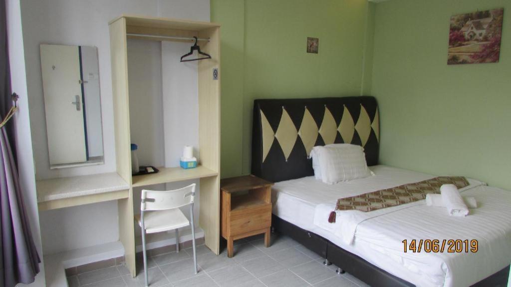 Hotel Zamburger Sungai Besi Kuala Lumpur Exterior photo